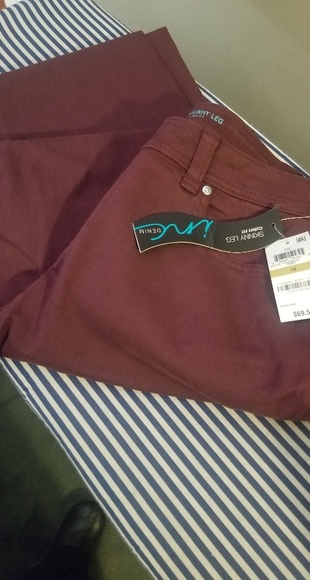 Jeans - Picture 3 of 4